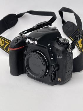 Te koop: Nikon D750 body