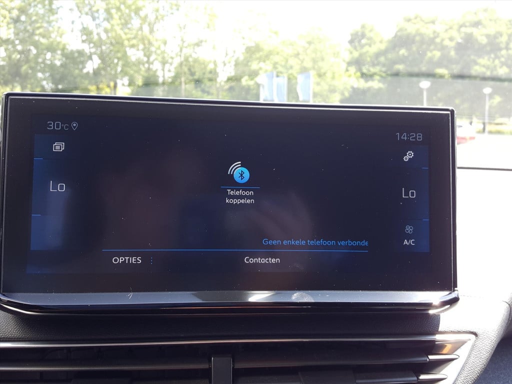 Peugeot 3008 1.2 puretech 130pk s&s eat8 allure | navi | bt | applecarplay&