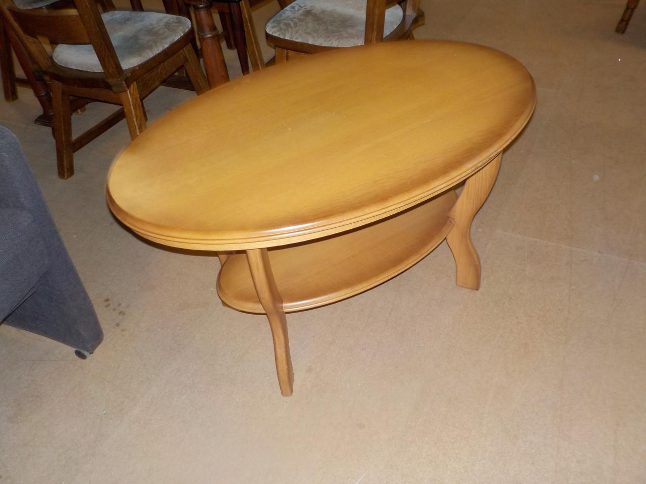 Hoog model massief blank eiken salontafel in zeer goede staat