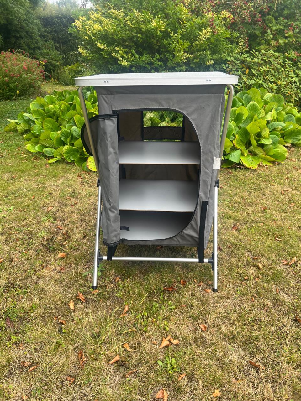 Kast voor op de camping