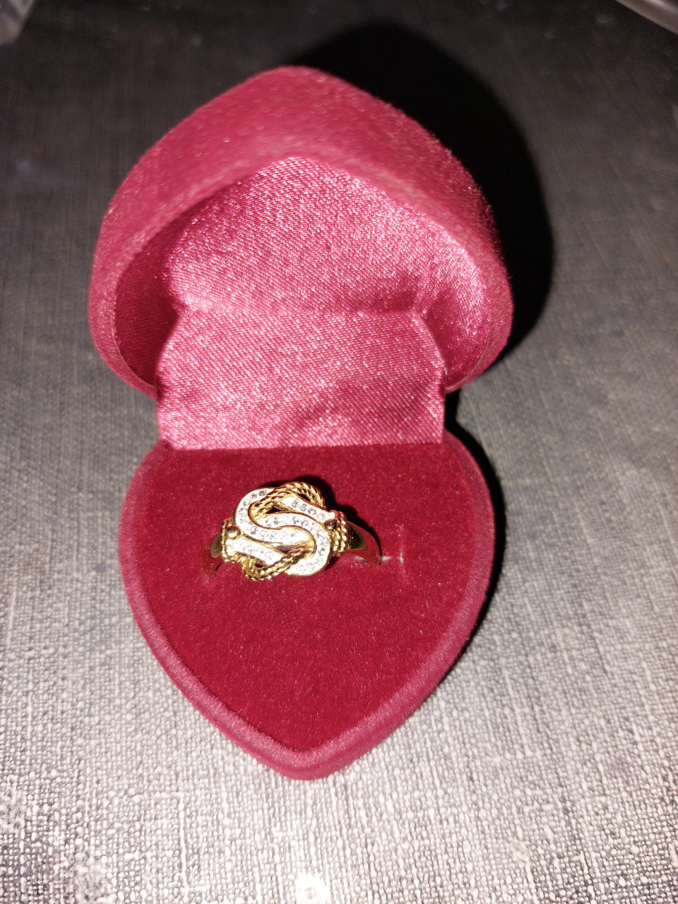 SURINAAMSE MATTENKLOPPER RING
