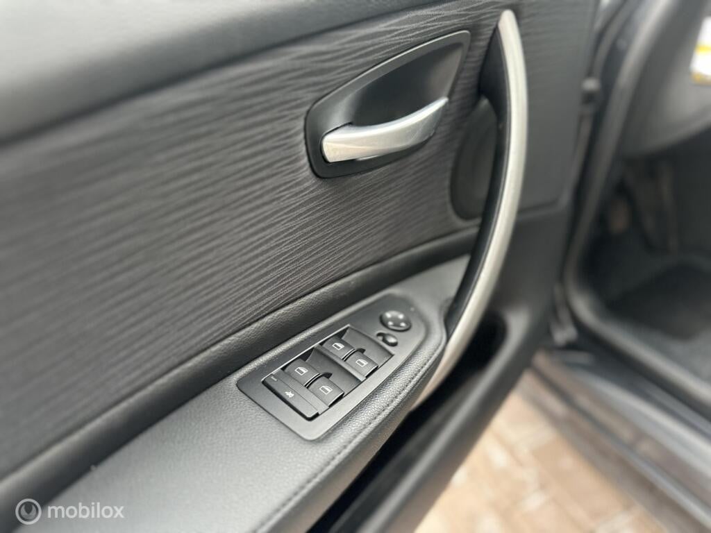 BMW 1-serie, 116i High Executive Clima km188.910 Nap 5deurs BJ2010