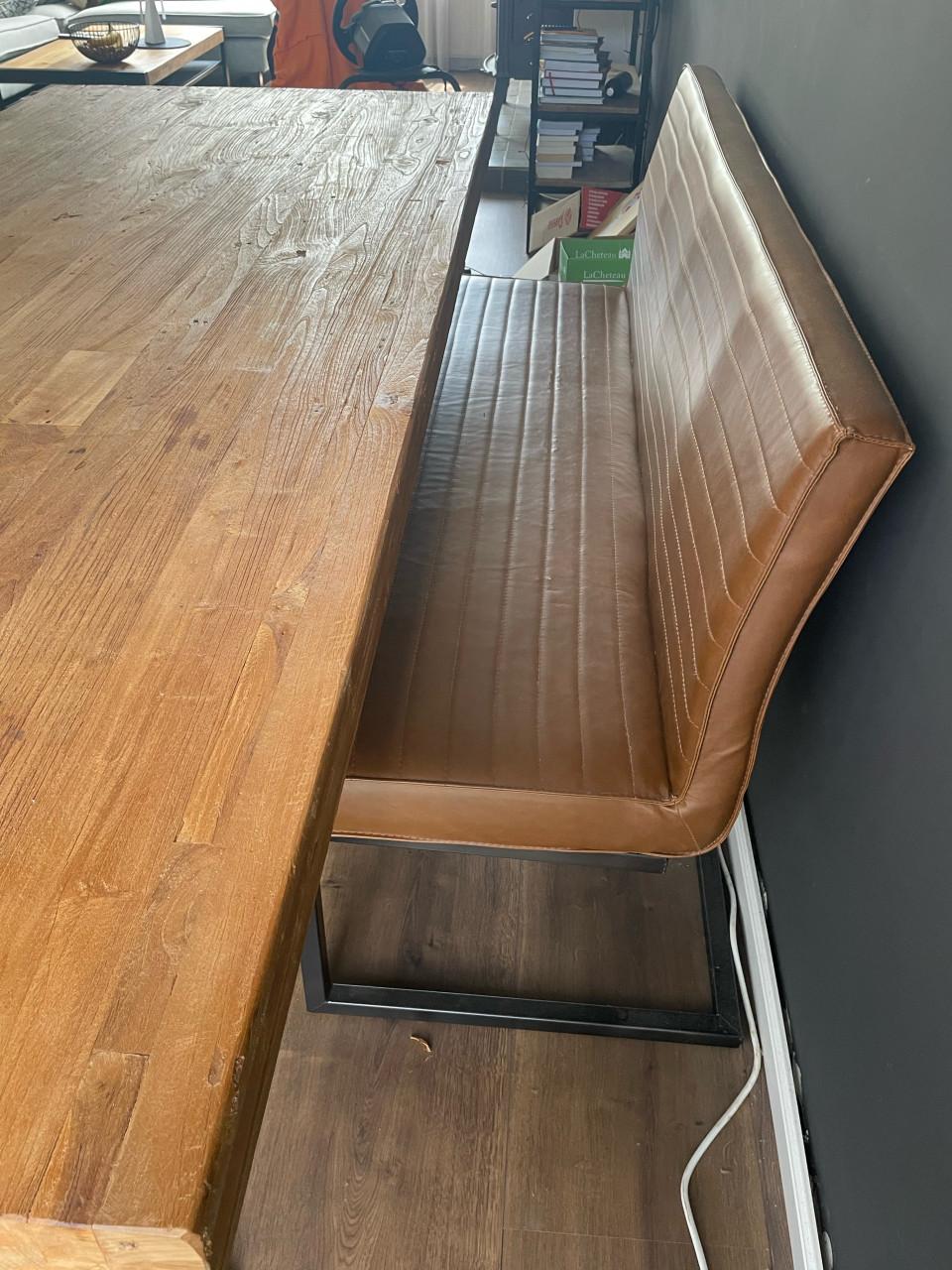 Eettafel + stoelen + eetbank
