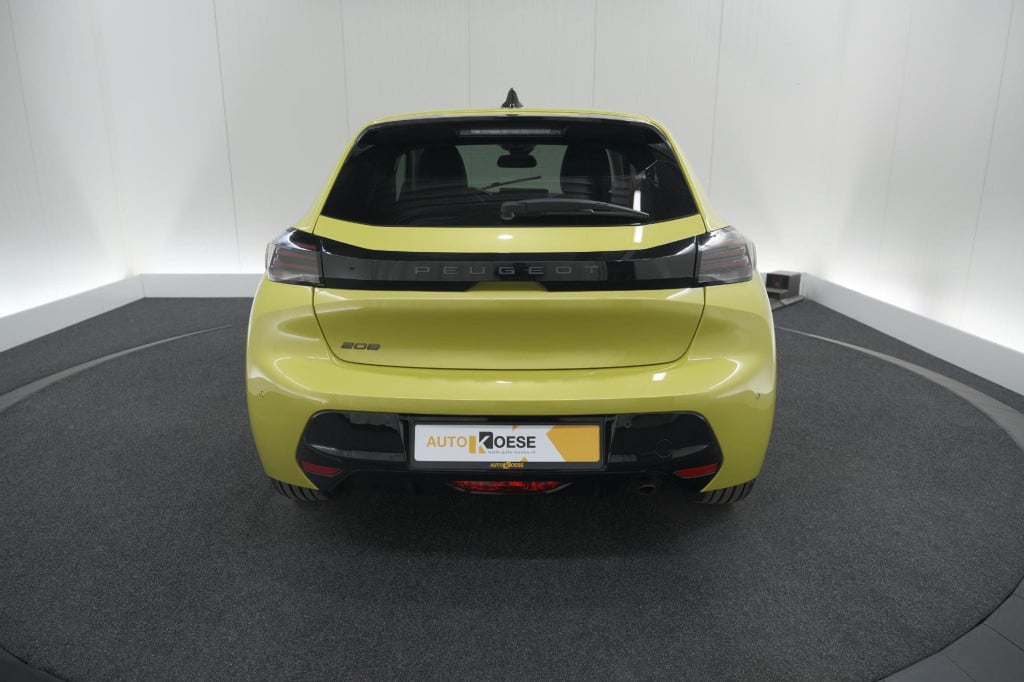 Peugeot 208 puretech 100 allure | parkeersensoren | apple carplay | climate