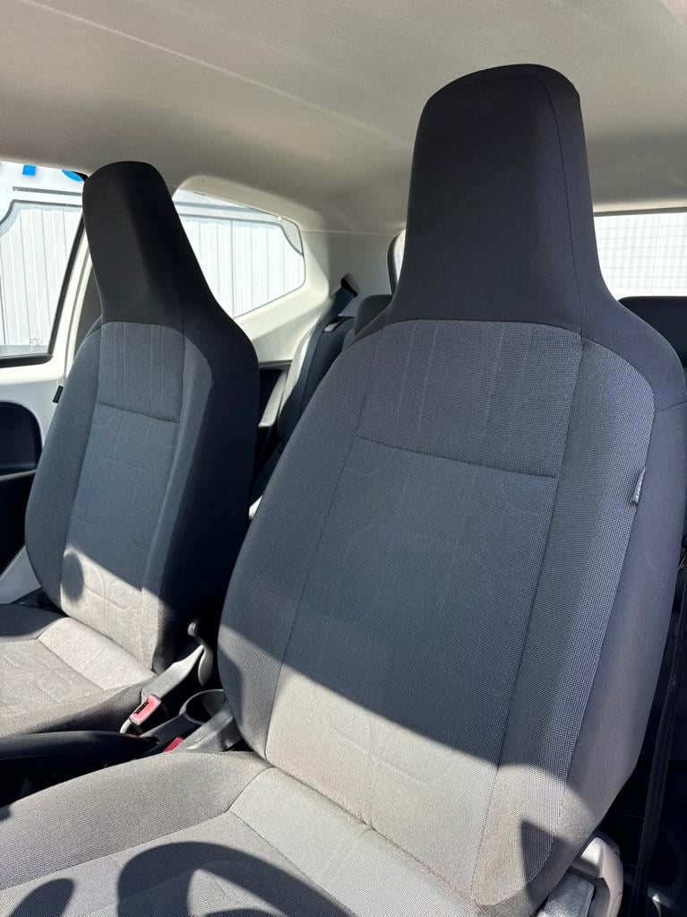 Volkswagen UP! 1.0 move up!