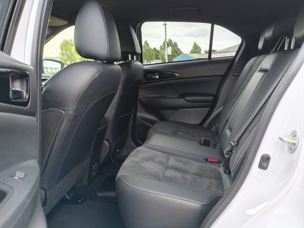 Mitsubishi Eclipse Cross 2.4 phev intense+