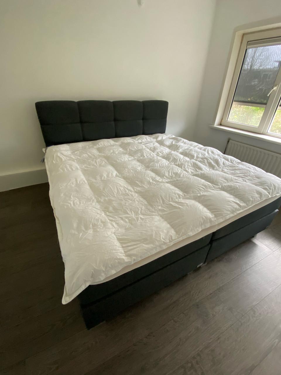 Mooie nette boxspring