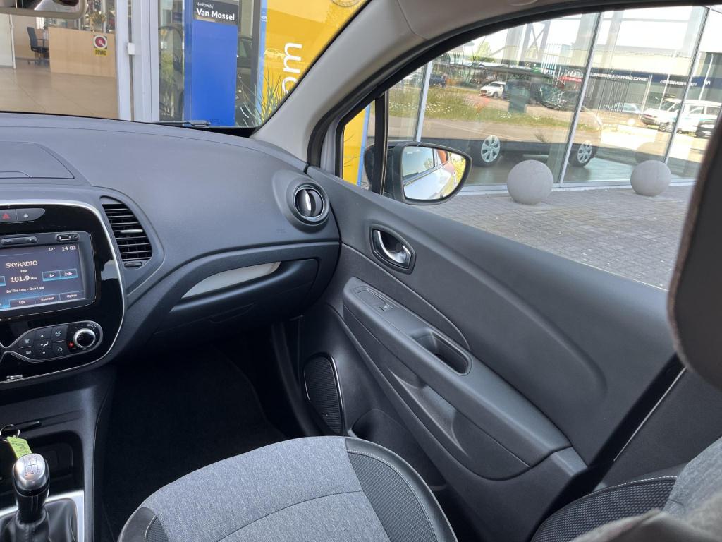 Renault Captur 0.9 tce bose | climate control | cruise control | trekhaak |