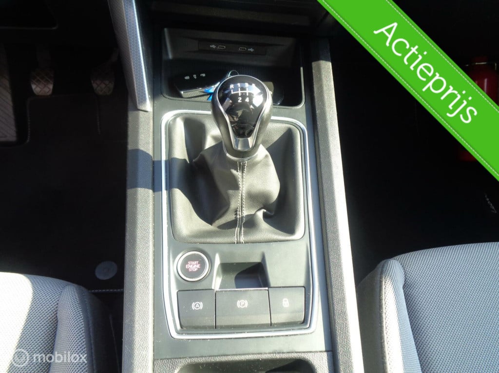Seat Leon Sportstourer 1.5 tsi 130pk style edition/led/pdc/airco/carplay/lm