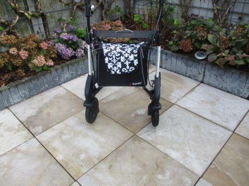 Zgan Topro Troja 2G opvouwbare lichtgewicht rollator