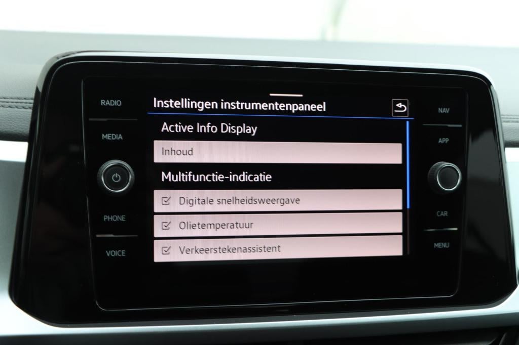 Volkswagen T-roc 1.5 tsi life edition 150pk dsg7