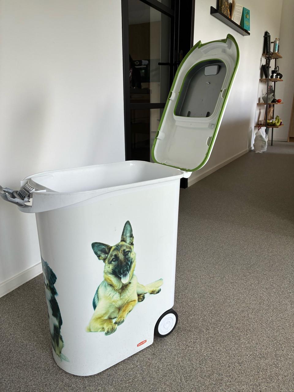Voederton groot (20kg inhoud)