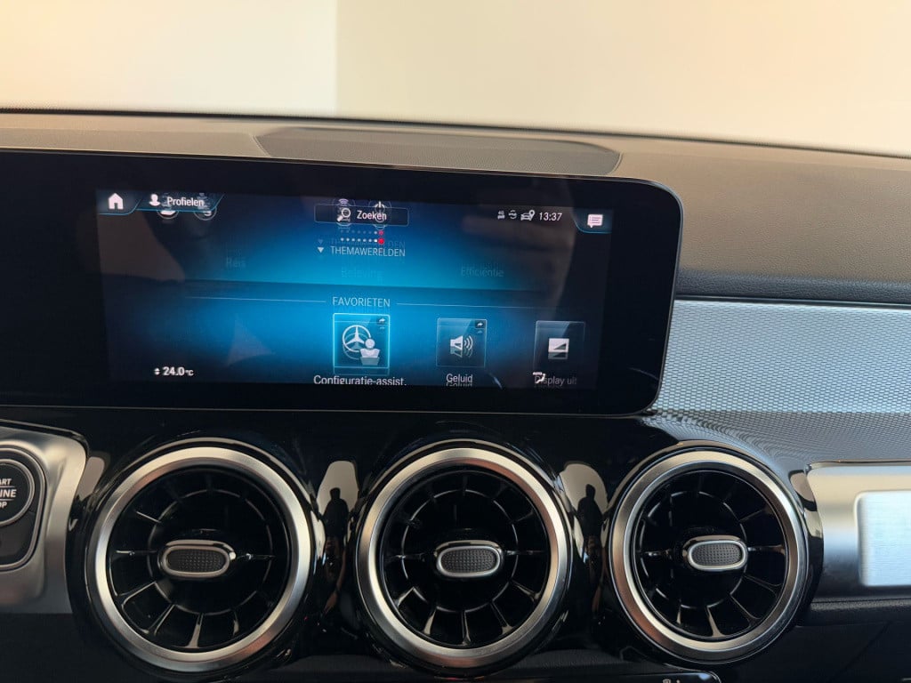 Mercedes-Benz Glb 180 business solution