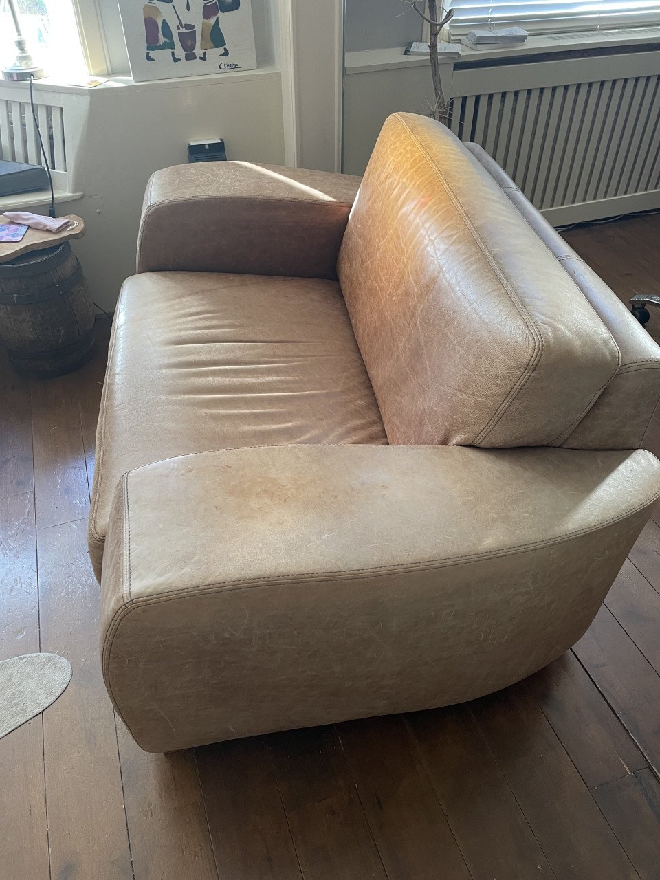 Leren love seat cognac kleur in goede staat