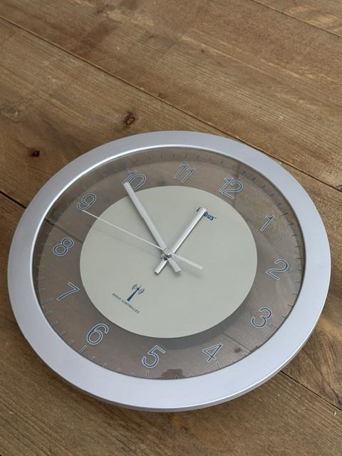 Radiocontrolled wandklok, keukenklok, Ø 29 cm