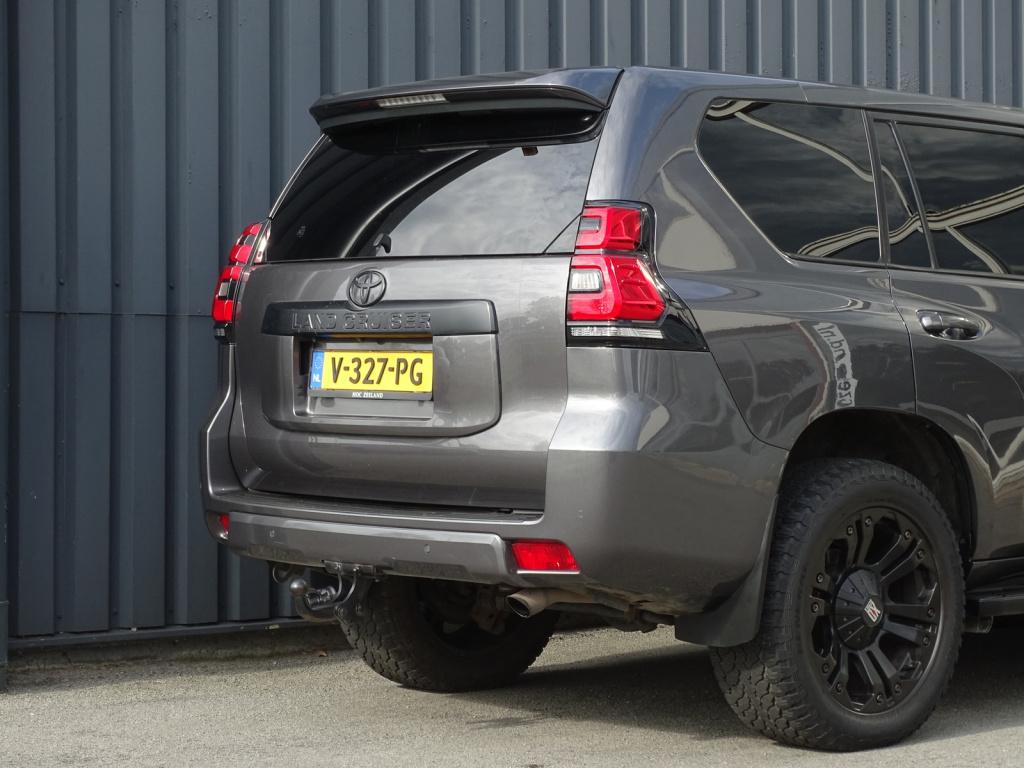 Toyota Land Cruiser 2.8 d-4d comfort be trekker | 5-zitplaatsen |