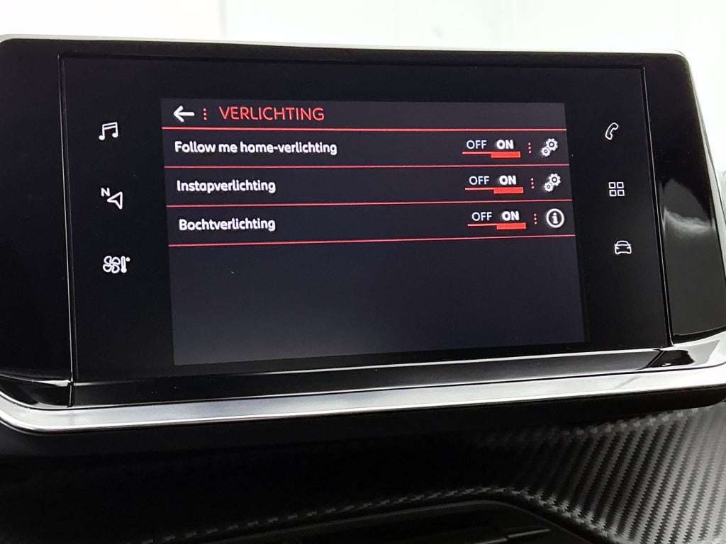 Peugeot 2008 100 pk allure pack premium | rijklaar | navigatie | 360 camera