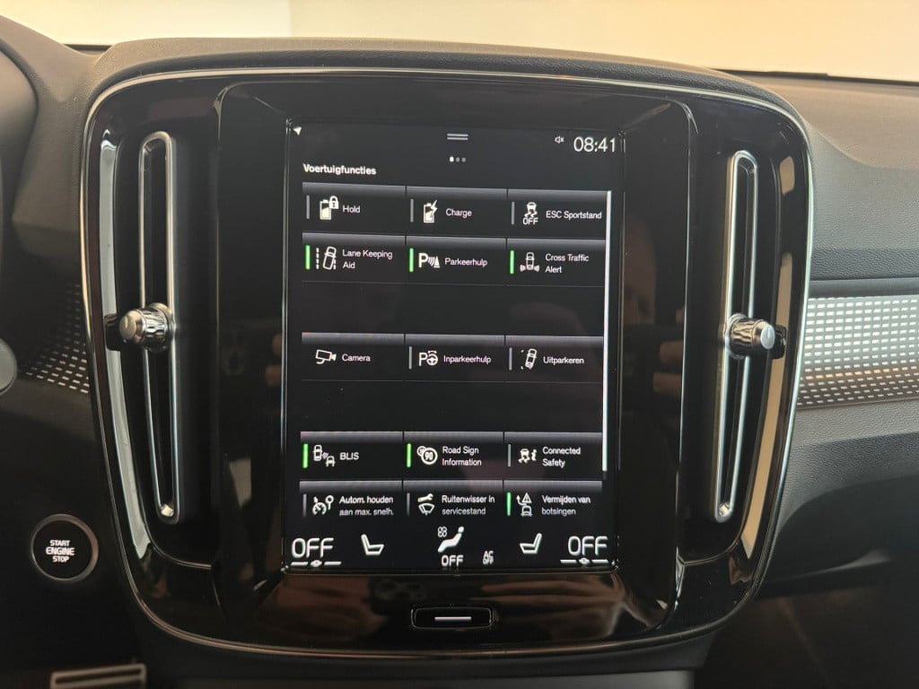 Volvo XC40 1.5 t4 recharge r-design expression