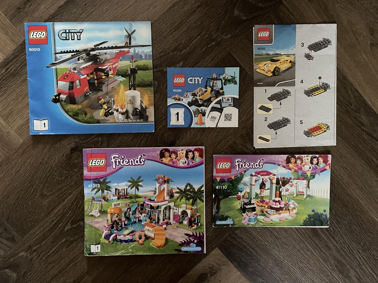 Heel veel Lego instructie boekjes