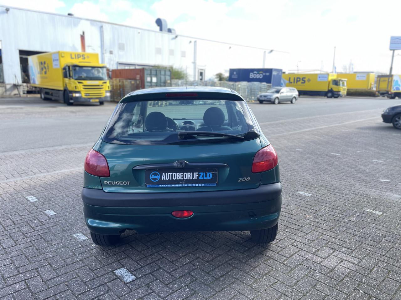 Peugeot 206 1.1 XR/NAP/APK/BLUETOOTH