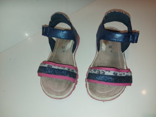 Leuke z.g.a.n. blauw roze sandalen (maat 26)