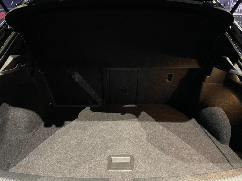 Volkswagen T-roc 1.5 tsi r-line *keyless*appconnect*iqlight*