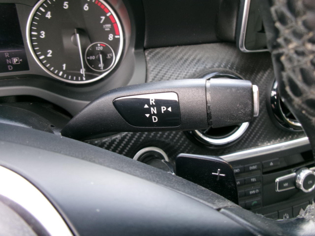 Mercedes-Benz Gla-klasse 200 automaat, cruise.contr., pano, leer, trekhaak