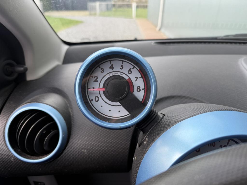 Peugeot 107 1.0-12v urban move airco 5-drs