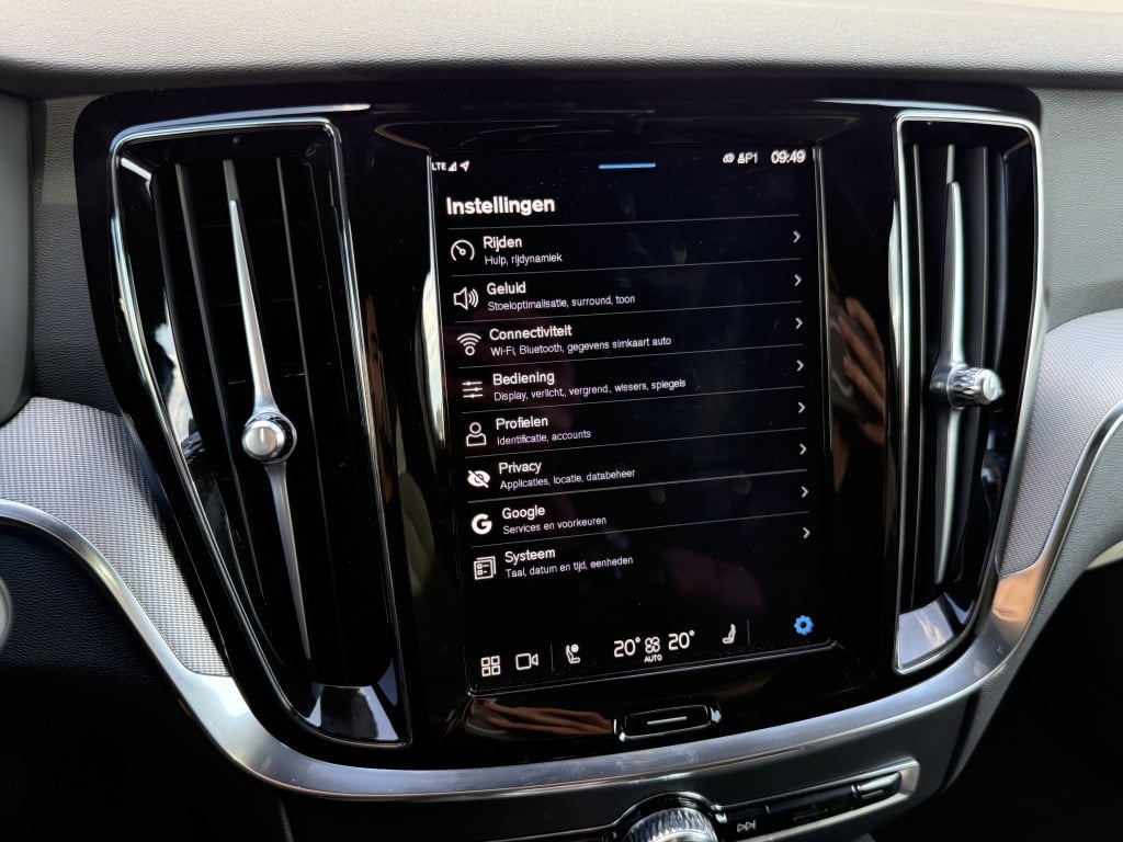 Volvo V60 v60 t6 awd plus dark