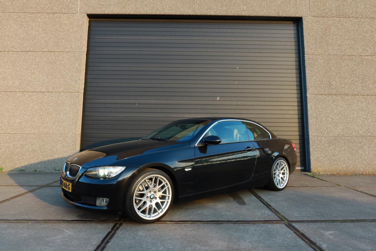 BMW 325i 3.0 Cabriolet Youngtimer 145DKM 2007