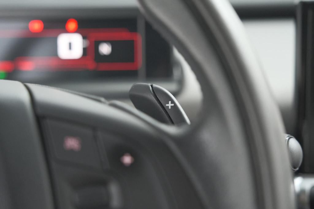 Citroen C4 Cactus 1.2 e-vti feel | automaat | navigatie | 17 inch lichtmeta