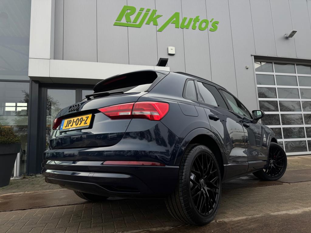Audi Q3 35 tfsi * leder / alcantara * stoelverwarming * navigatie