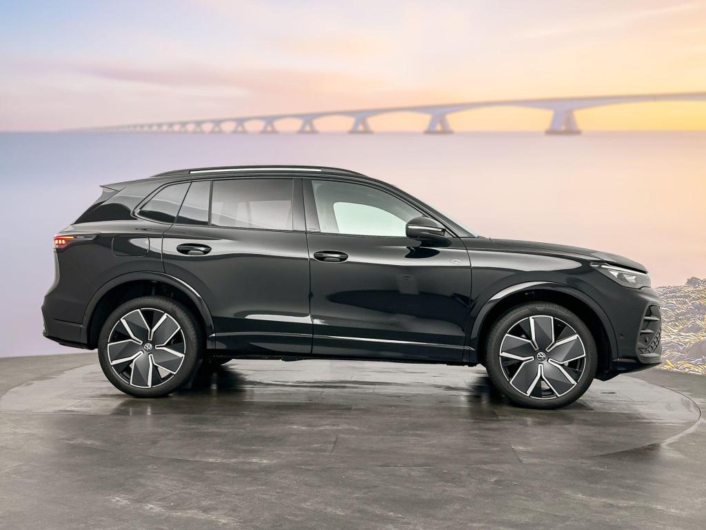 Volkswagen Tiguan r-line edition plug in hybride 204 pk black style pakket
