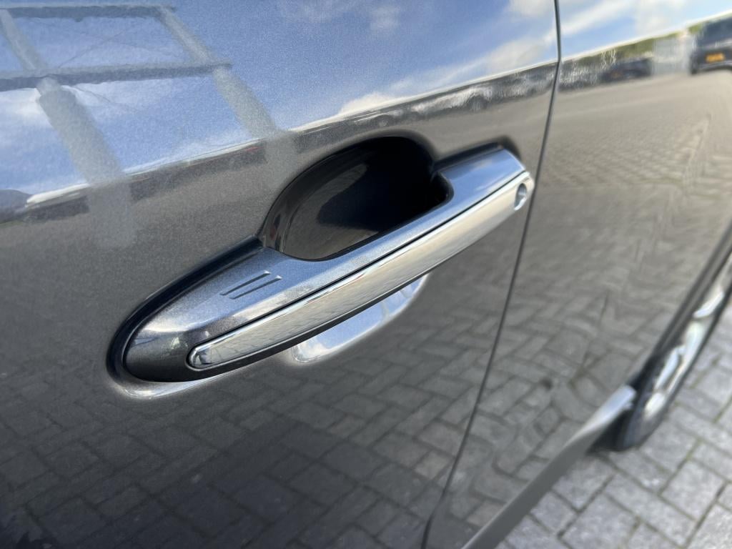 Toyota Rav4 2.5 hybrid awd exec. | trekhaak | panodak |