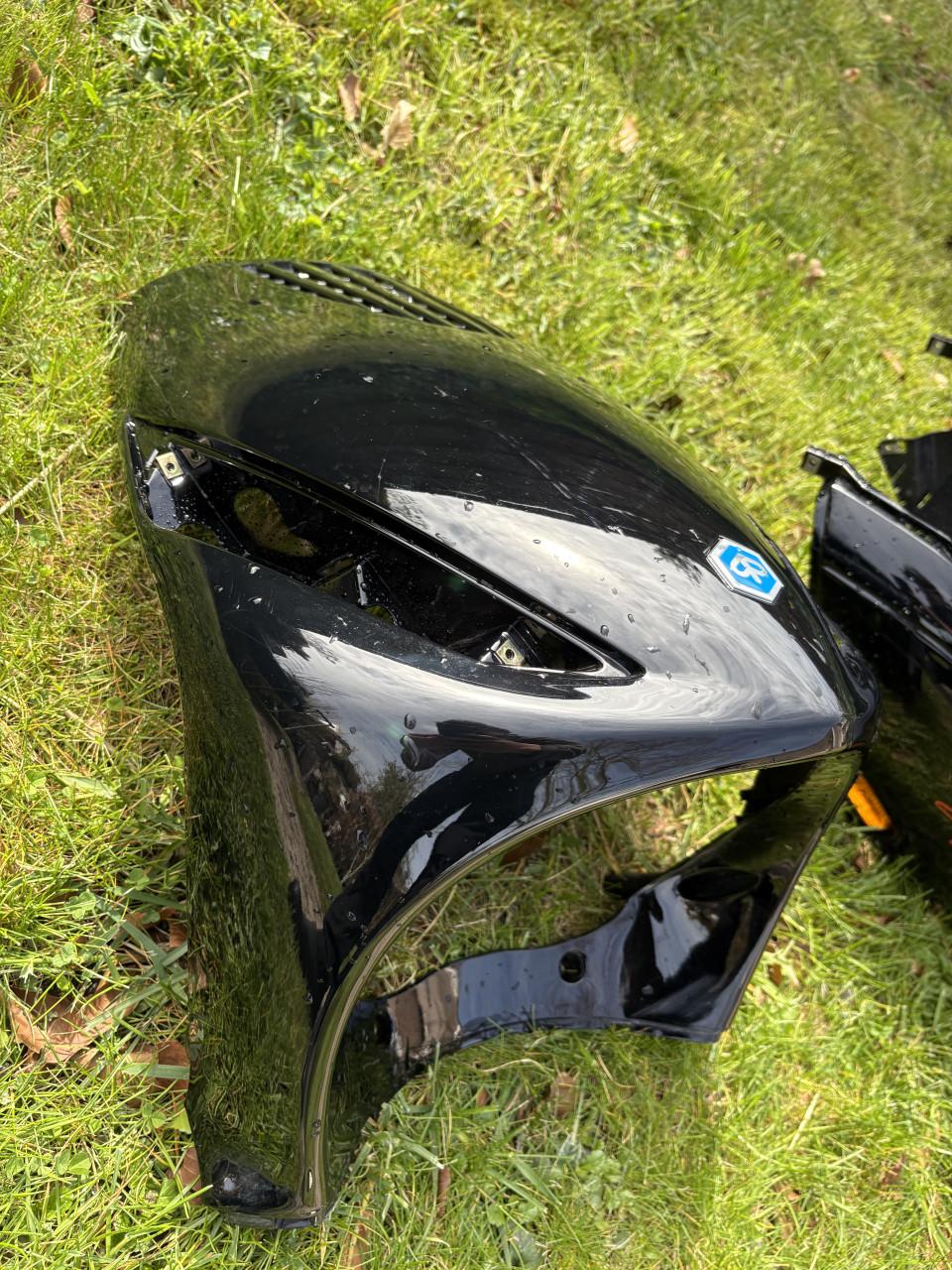 Piaggio Zip 2000 kappenset zwart origineel