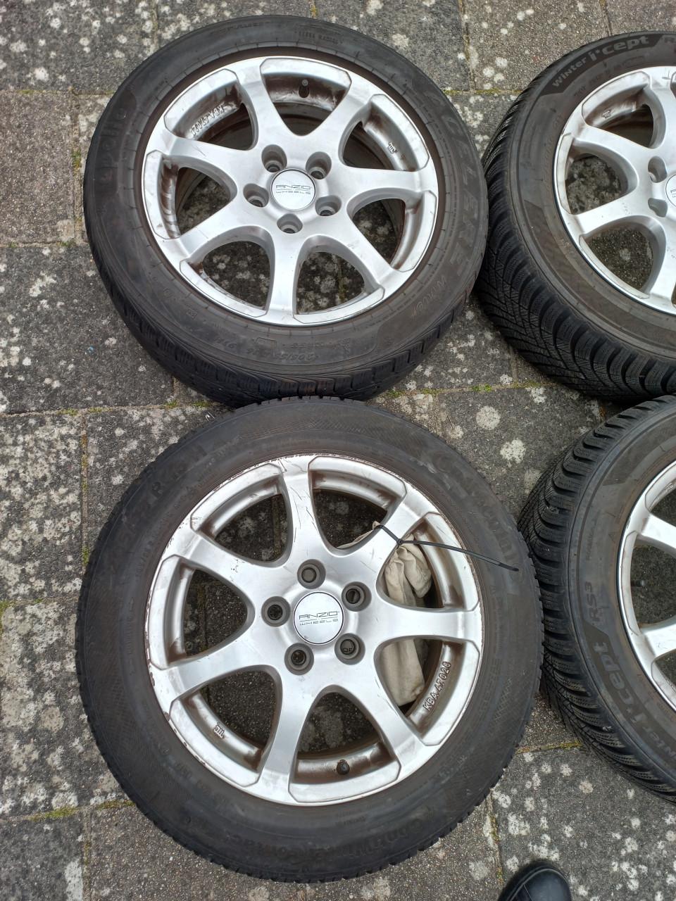 Winterbanden inclusief velgen en reserveband