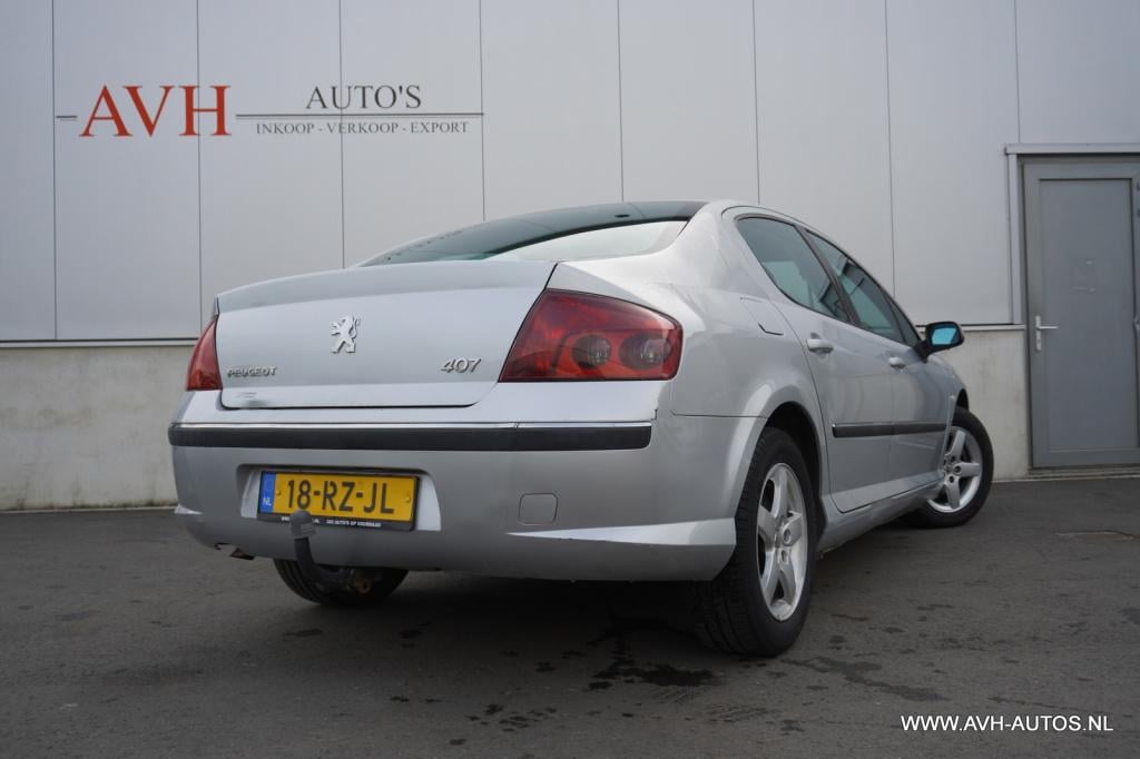 Peugeot 407 2.0-16v xr pack automaat
