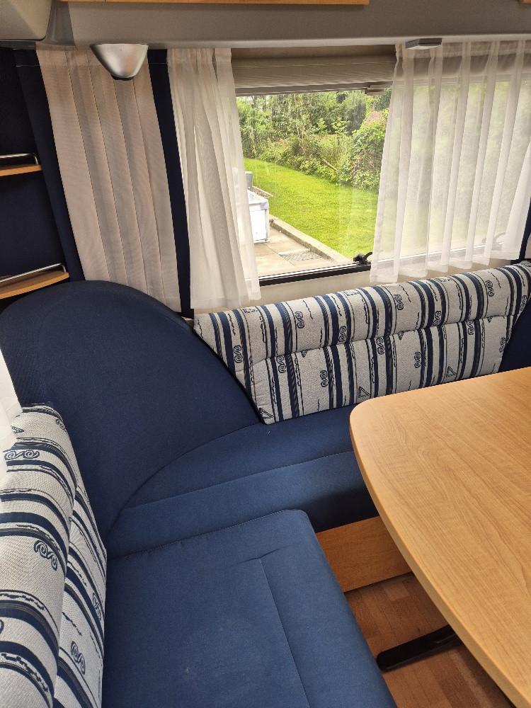 Zeer complete caravan Knaus Azur