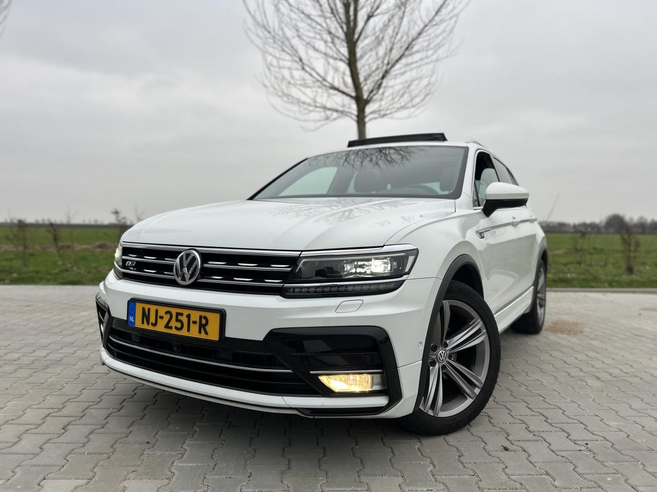 Volkswagen Tiguan 1.4 TSI ACT R-LINE|APK|STOELV|TREKH|PANO