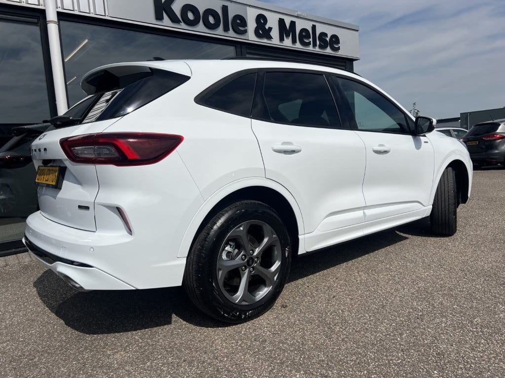 Ford Kuga 2.5 plug in hybrid 243pk e-cvt st-line