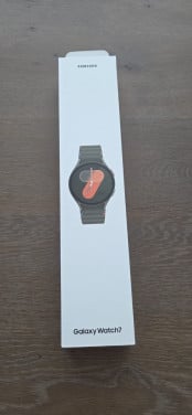 Samsung galaxy watch 7 SM-L305F Green  sealed