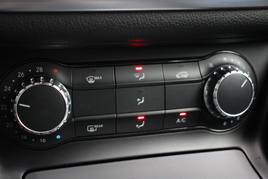 Mercedes-Benz Gla-klasse 200 prestige | amg-line | automaat