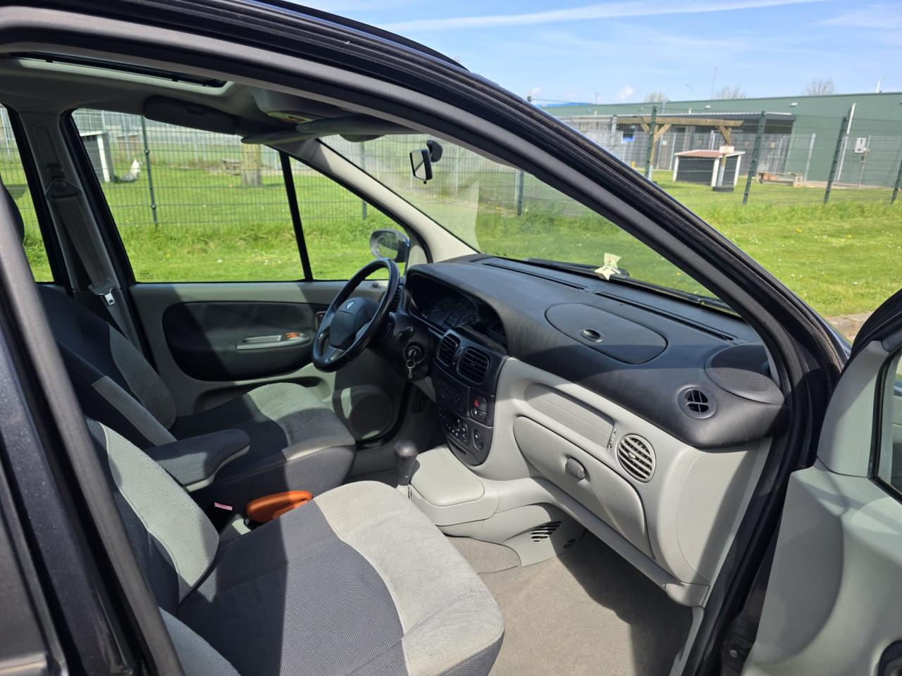 Renault Scénic 1.6-16V Expression Sport Automaat!