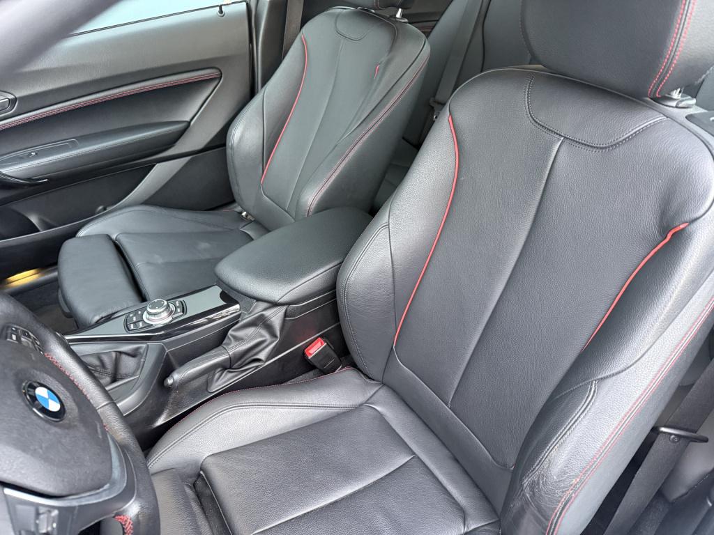 BMW 1 Serie 114i executive business+ 3-drs