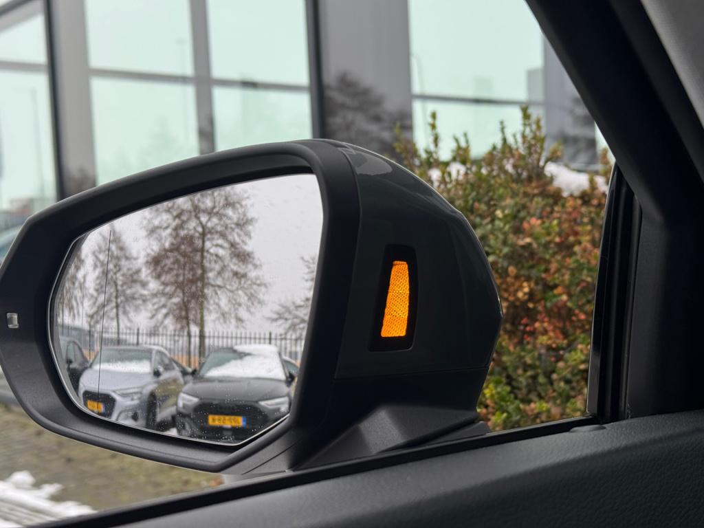 Audi Q3 35 tfsi * matrix led * stoelverwarming * adaptive cruise control
