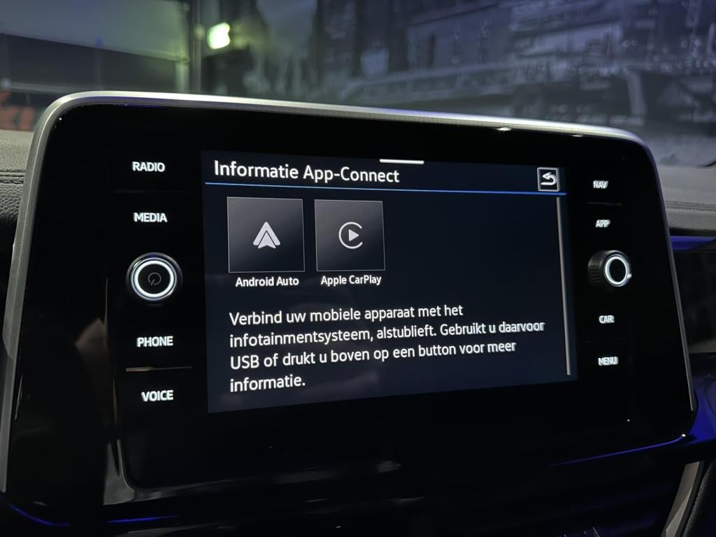 Volkswagen T-roc 1.5 tsi r-line edition *keyless*winterpakket*camera*