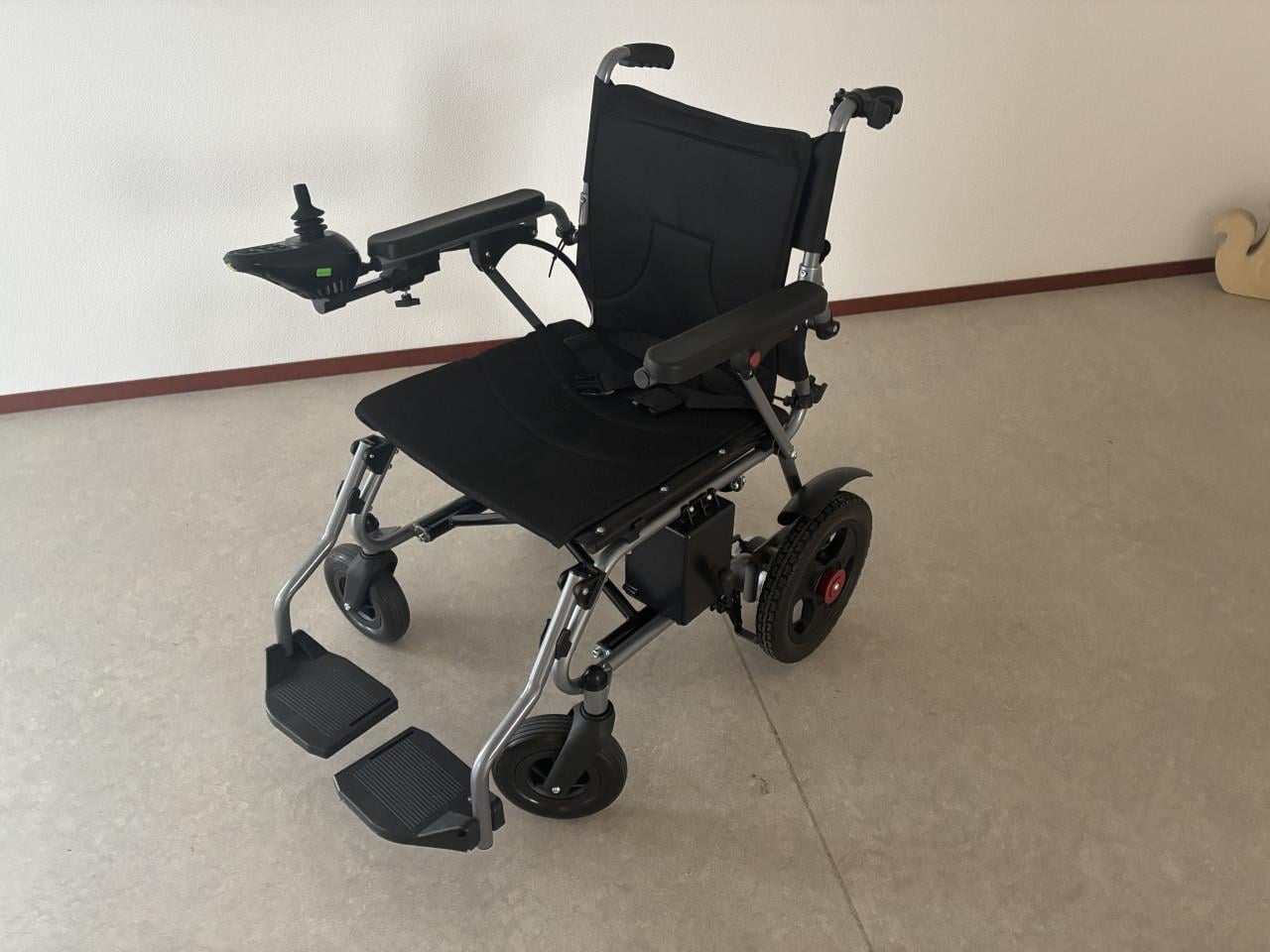 Elektrische rolstoel (opvouwbaar)