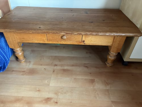 Grenen tafel