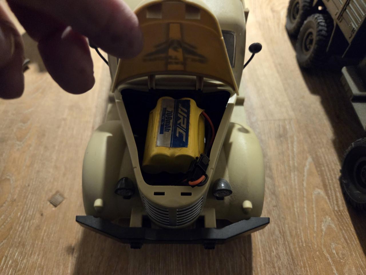 2 vrachtwagens 6x6 rc