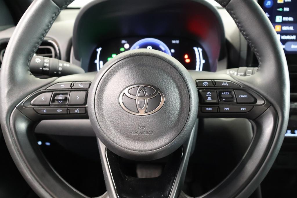 Toyota Yaris Cross 1.5 hybrid 115 first